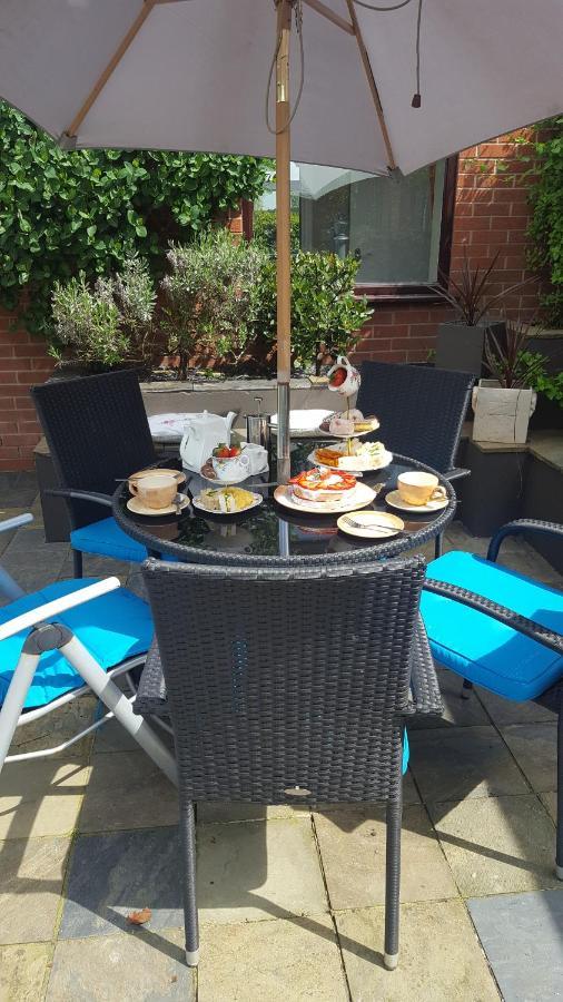 The White Dove Bed And Breakfast With Glamping Newark Showground المظهر الخارجي الصورة